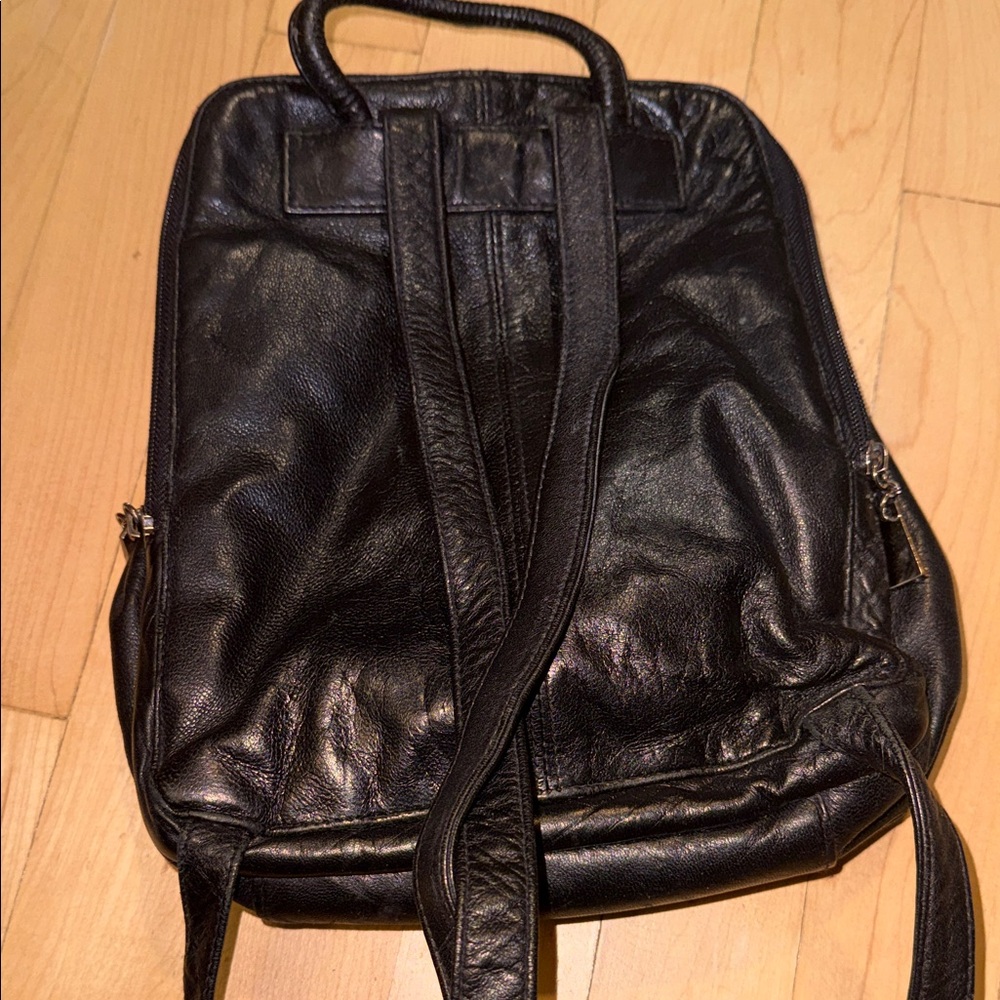 ✨ Pelle Studio Genuine Leather Mini Backpack Purse - Buttery Soft Black ✨ - Picture 12 of 16
